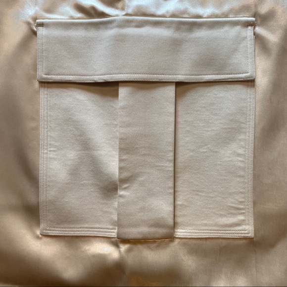 CÉLINE satin front pocket skirt in cream - Picture 6 of 7